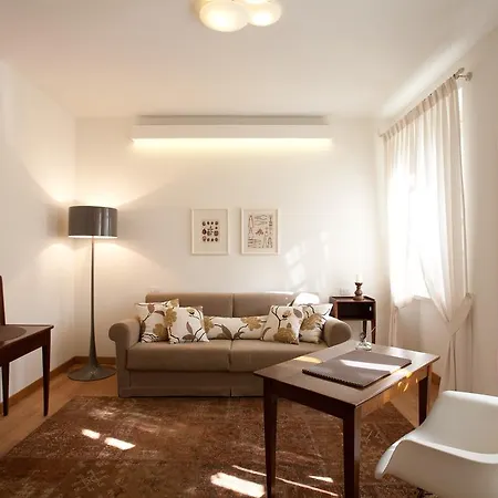 Villa Costasanti *